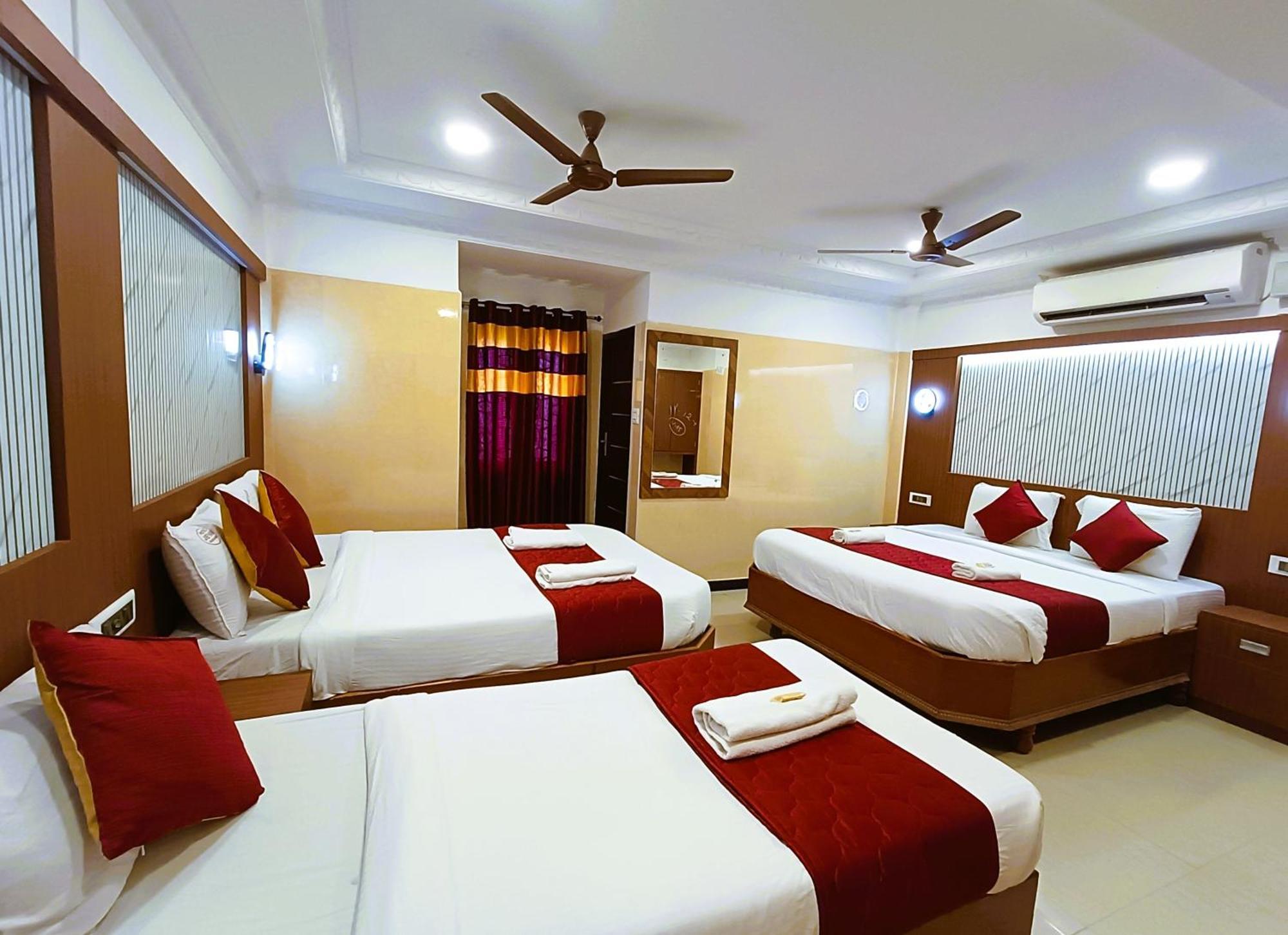 Hotel Jeyam Kanyakumari Esterno foto